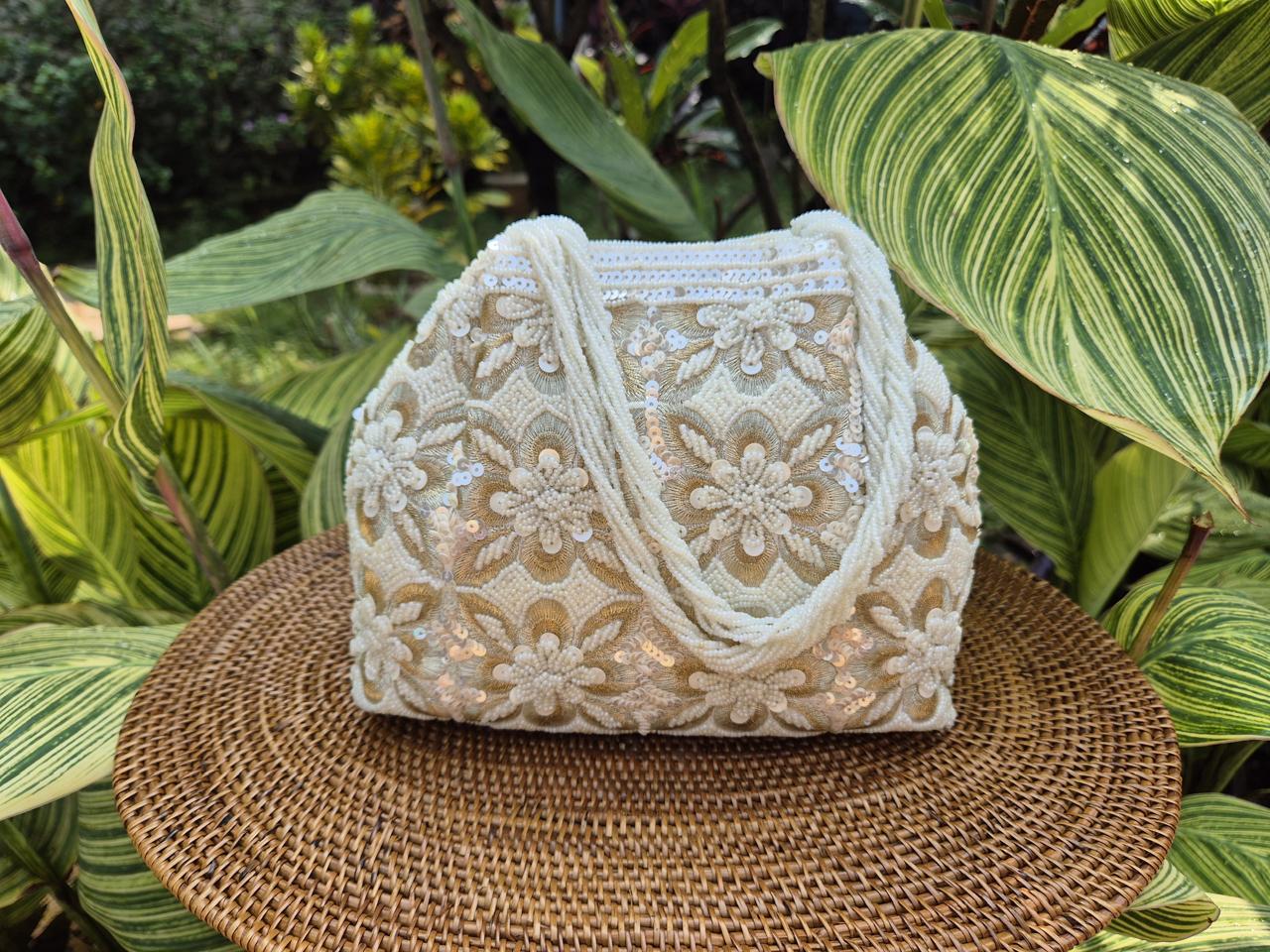 Jade 3 magnet bag