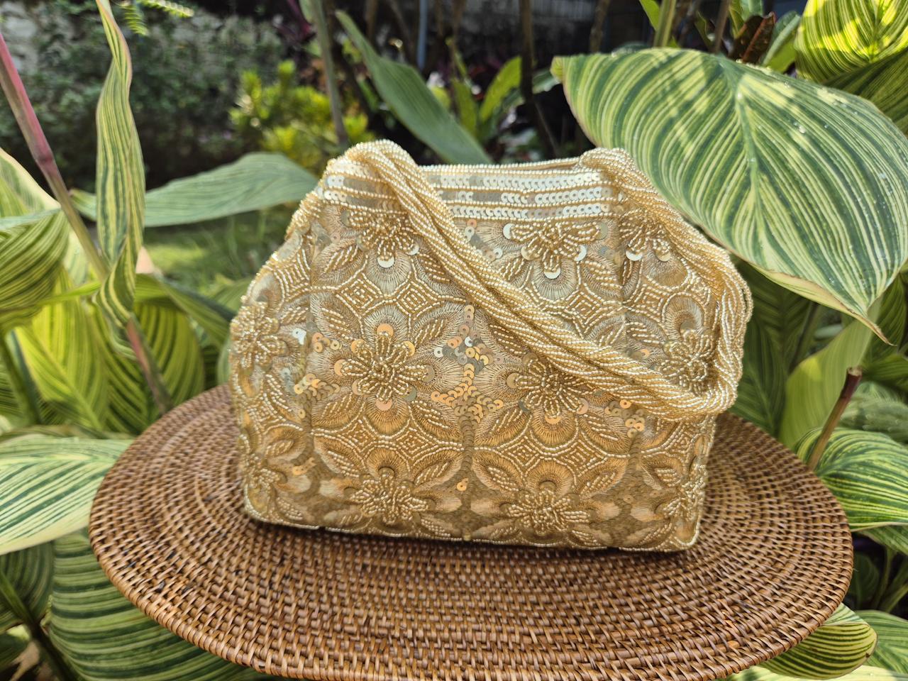 Jade 3 magnet bag