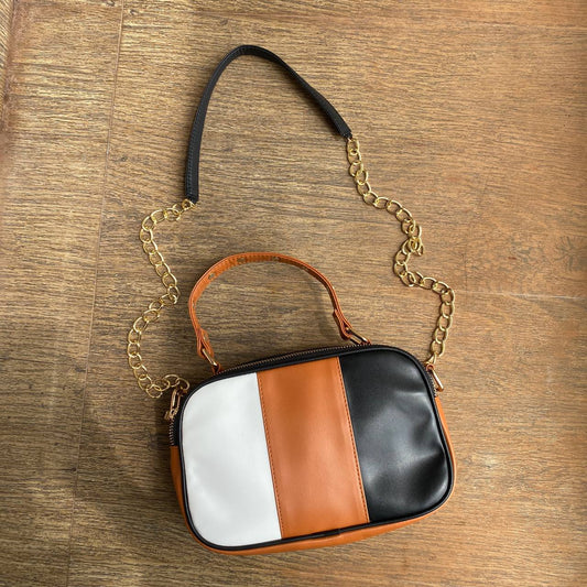 Dual compartment Sling