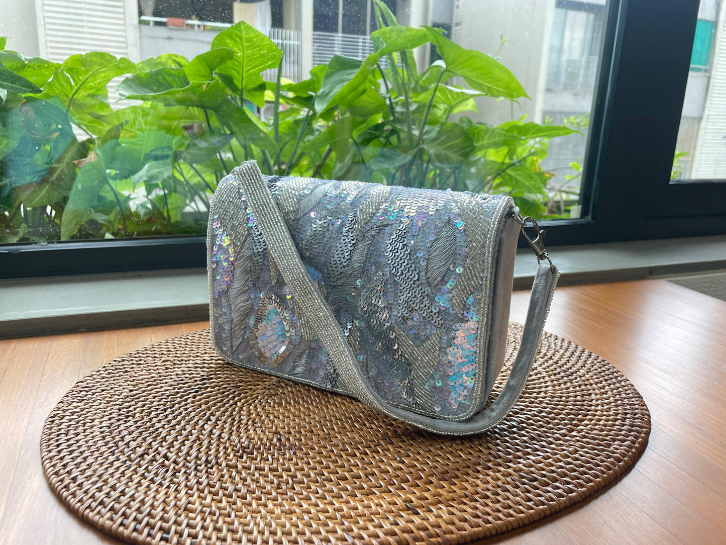 Kiara Clutch