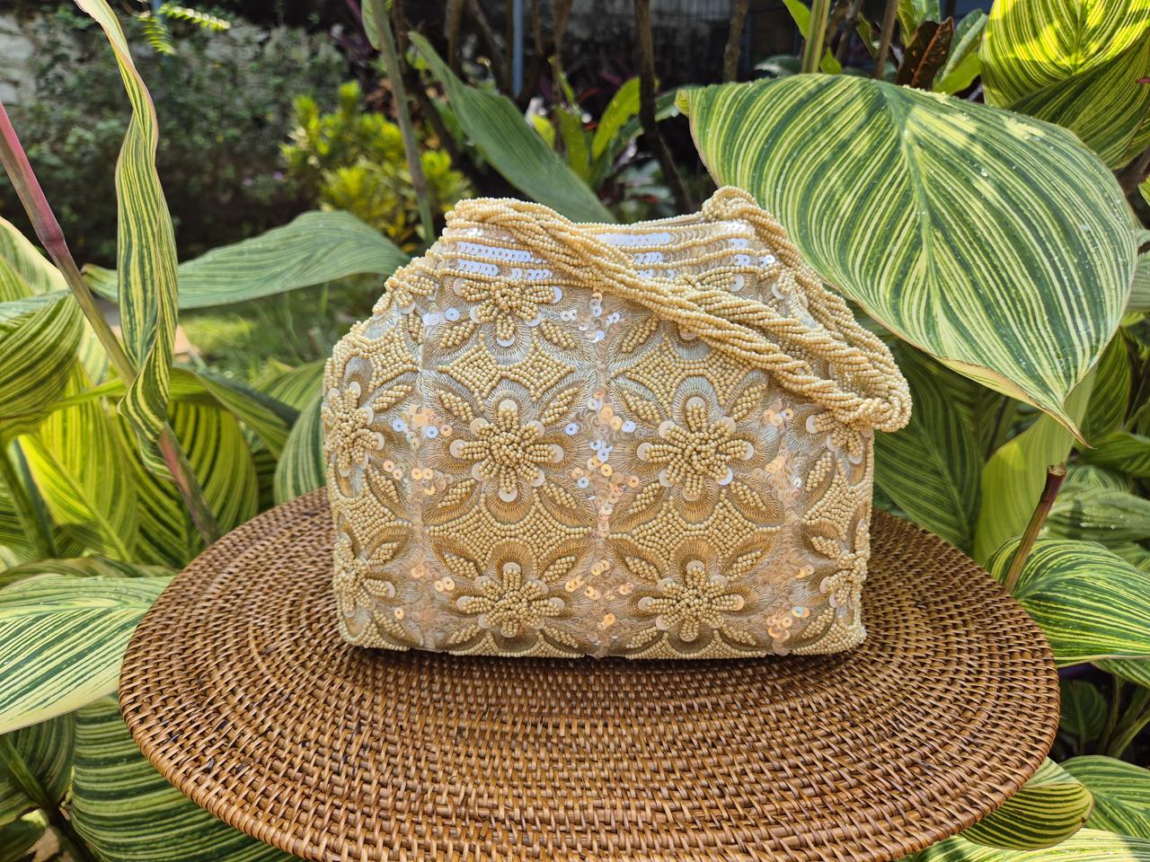Jade 3 magnet bag