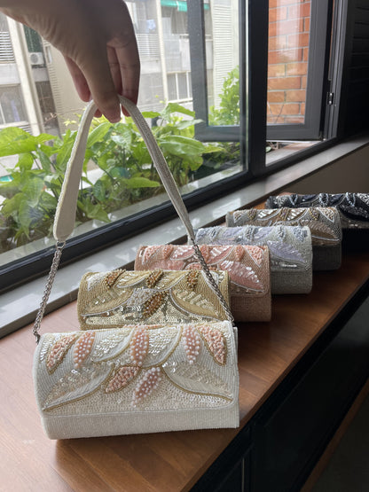 Aloha Clutch