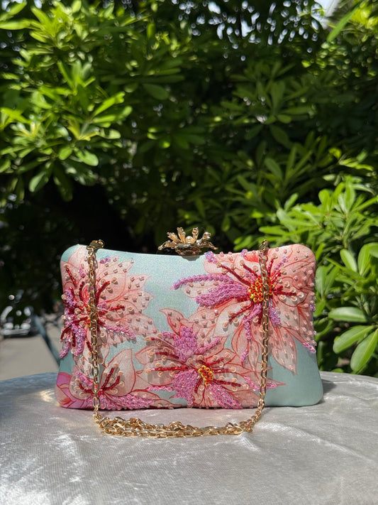 Gardenia Clutch