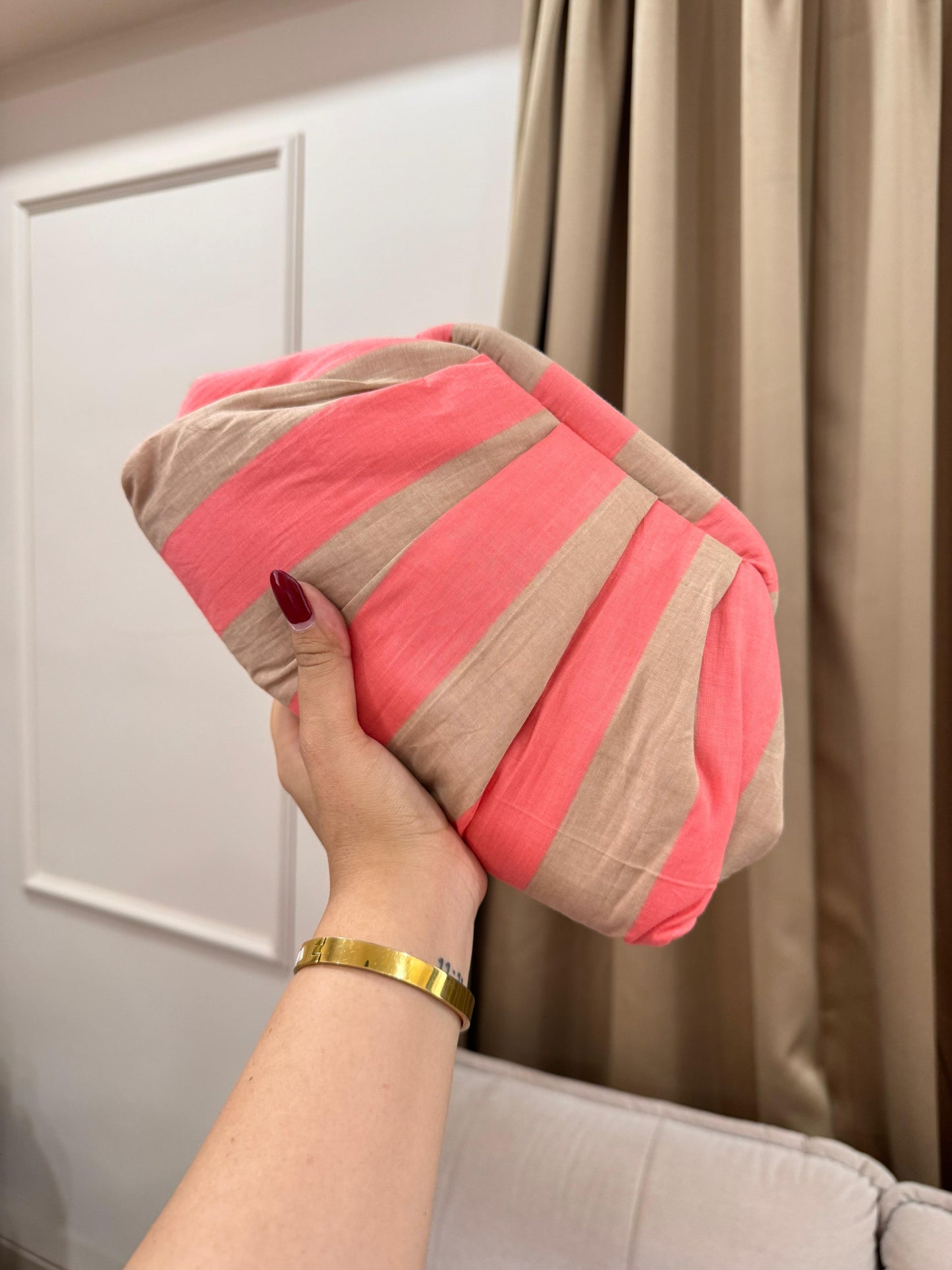 Color Pop Batua Bag