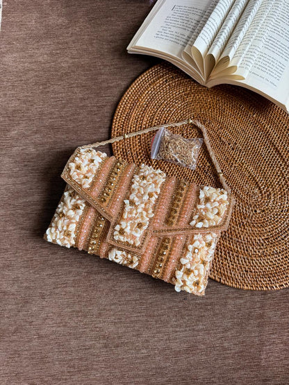 Shell envelope Clutch