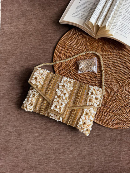 Shell envelope Clutch