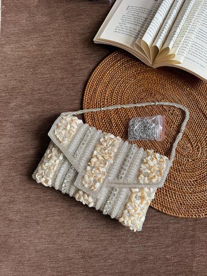 Shell envelope Clutch