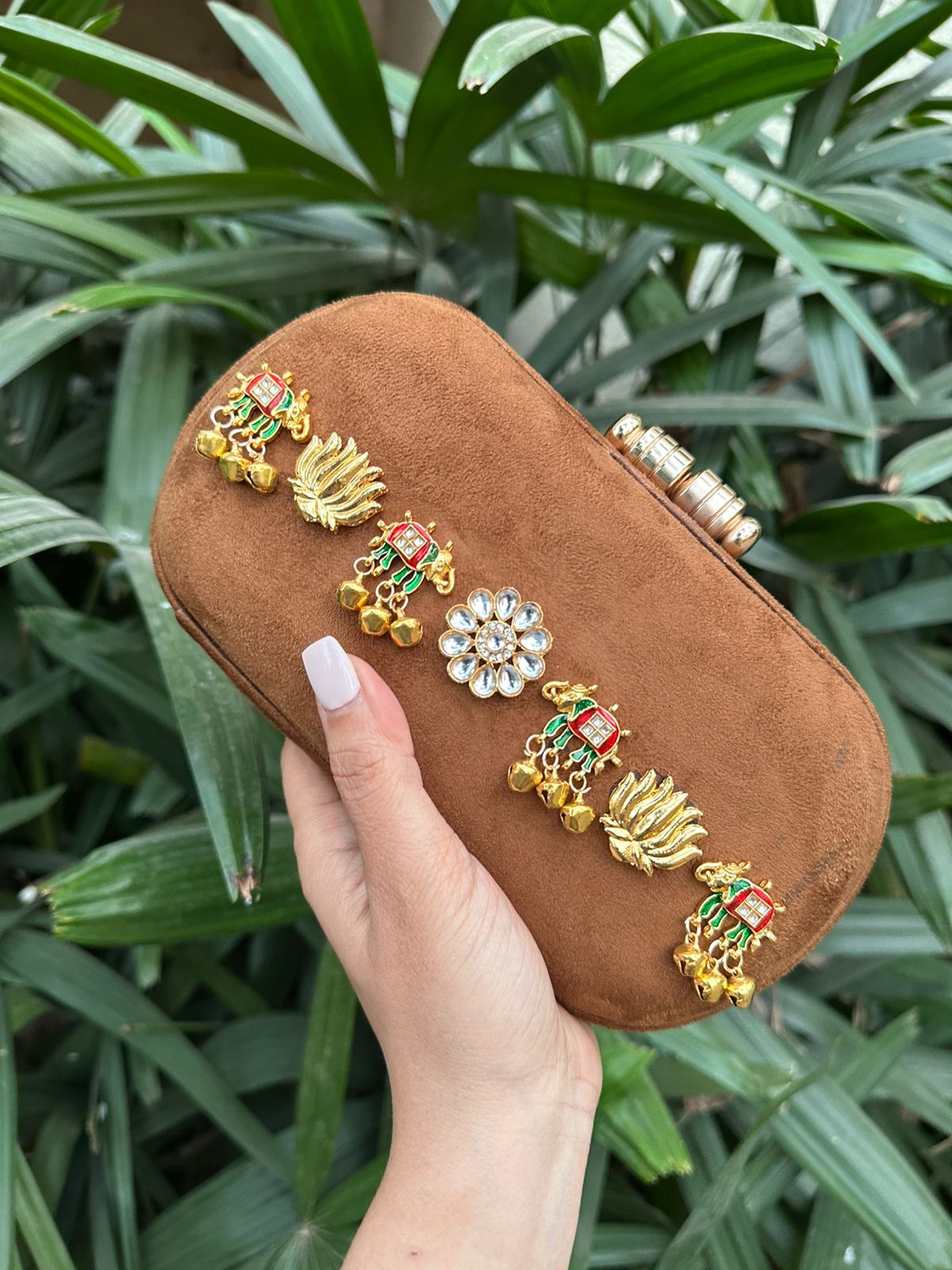 Clutch with Gajra handle