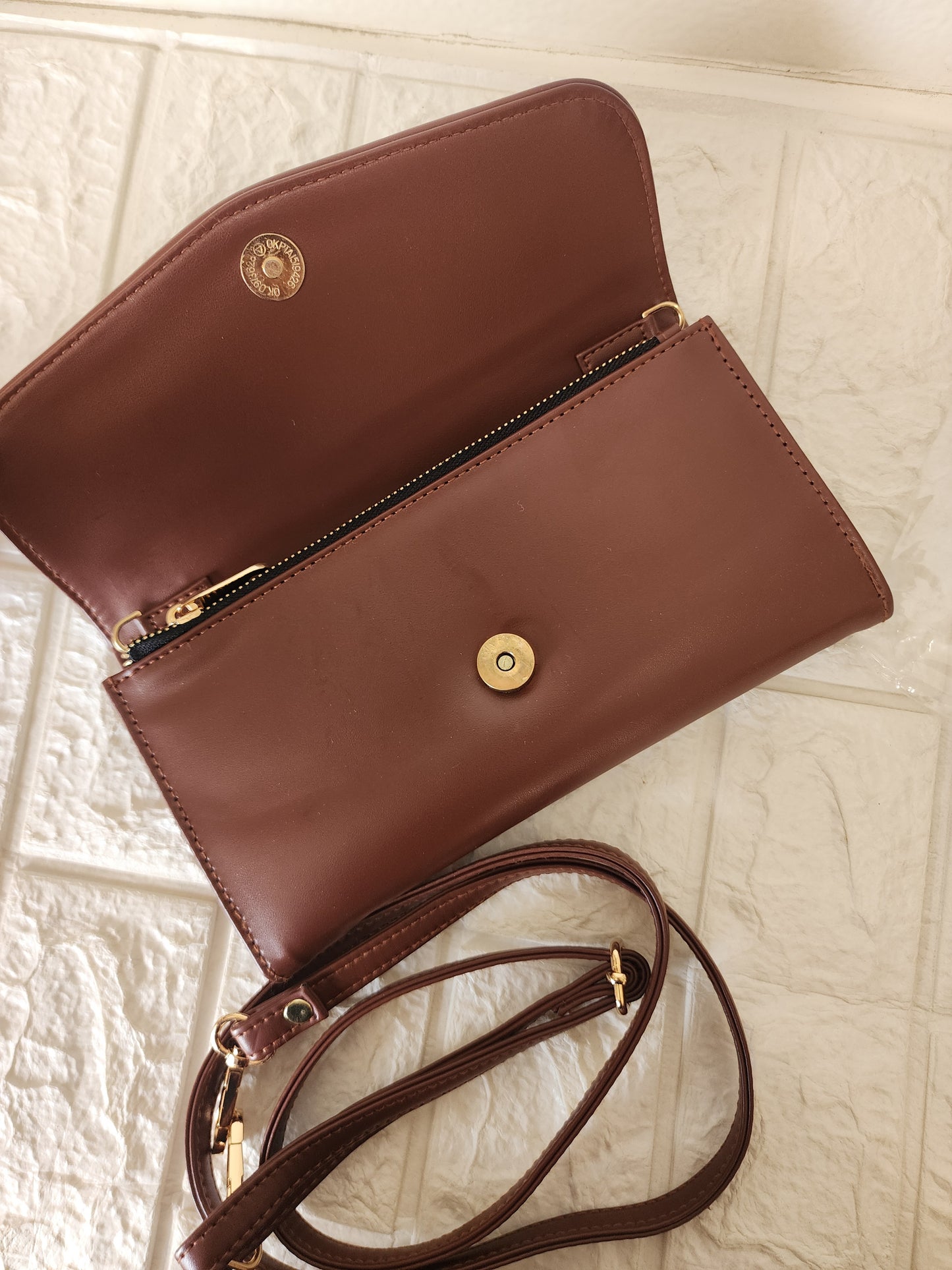 Rhea Mobile Sling