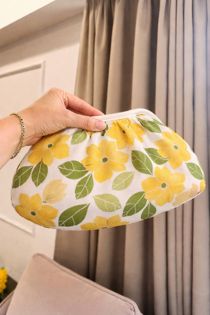 Chic batua bags