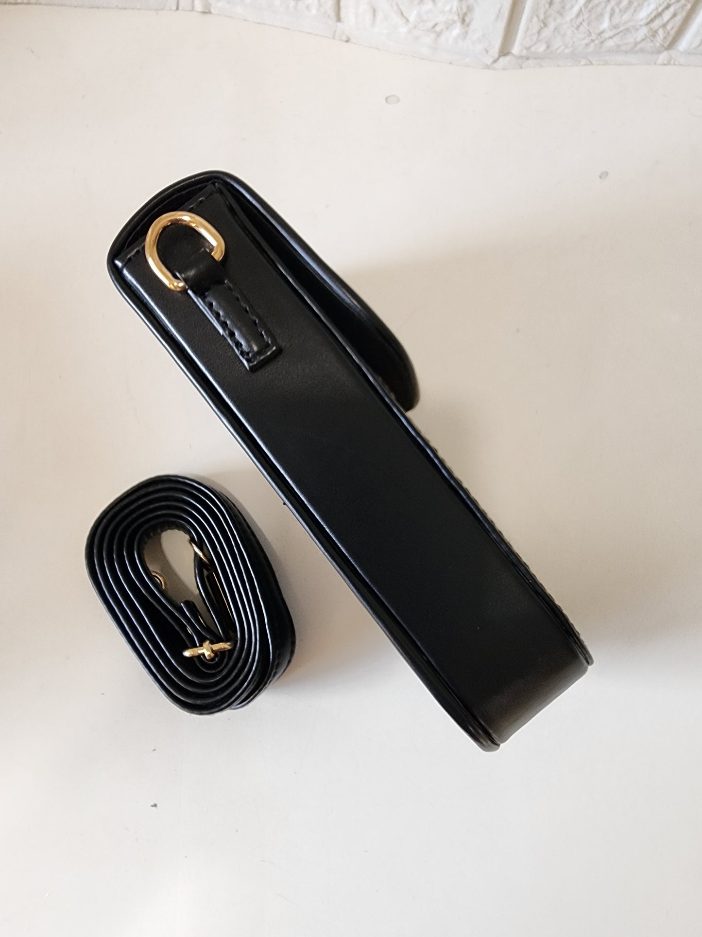 Rattan Mobile Sling
